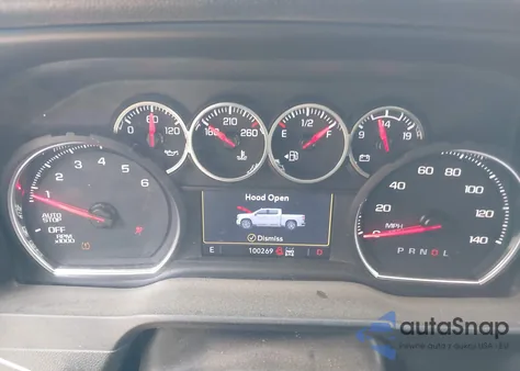 2021 Chevrolet Silverado 1500 4Wd Short Bed Lt z USA, uszkodzony, nr VIN 3GCUYDED1MG123000